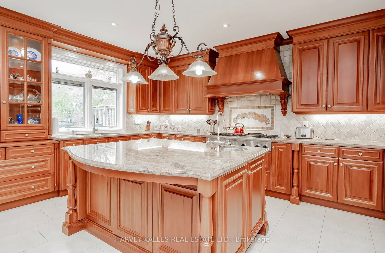 2370, Hammond, Sheridan, Mississauga