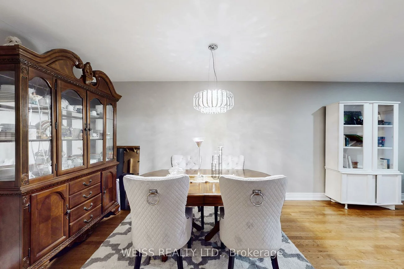 4625, Westbourne, Hurontario, Mississauga