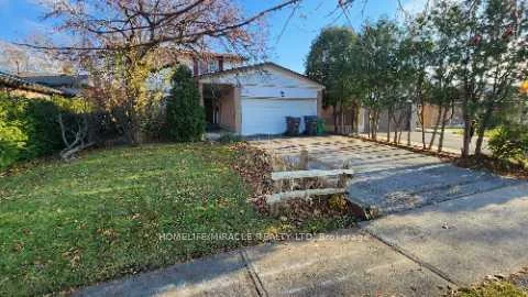 3052, Coral, Malton, Mississauga