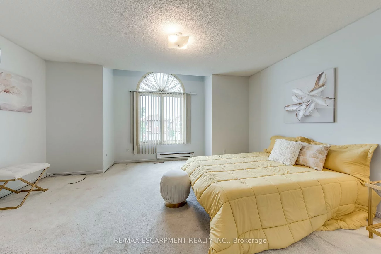 1157, Charminster, East Credit, Mississauga