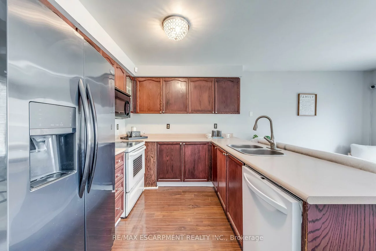 1157, Charminster, East Credit, Mississauga