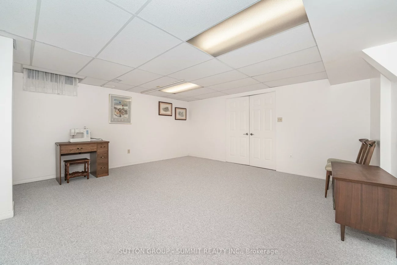 1423, Ravensmoor, East Credit, Mississauga