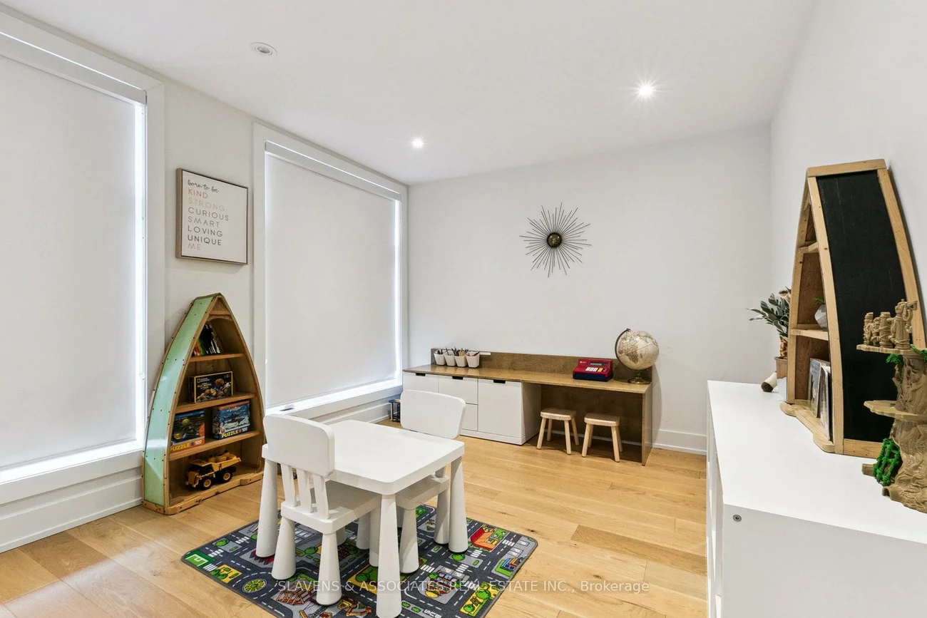 1040, Enola, Lakeview, Mississauga