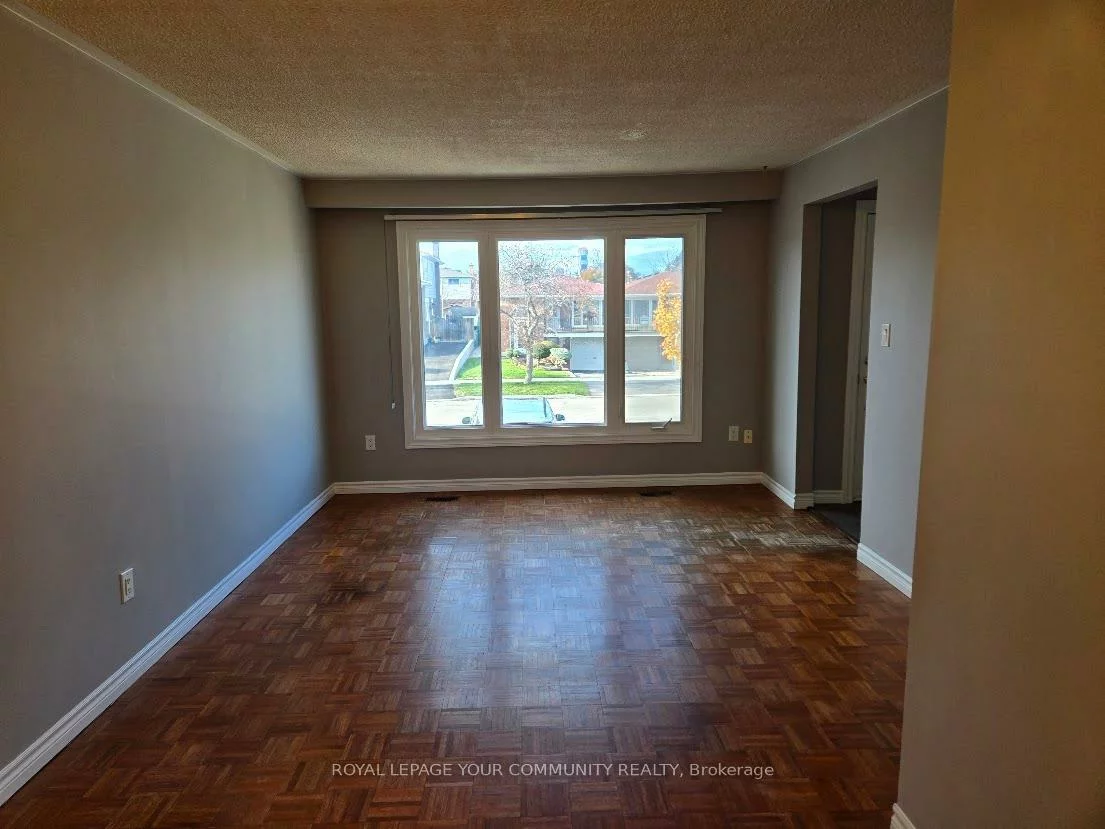 2424, Whaley, Cooksville, Mississauga