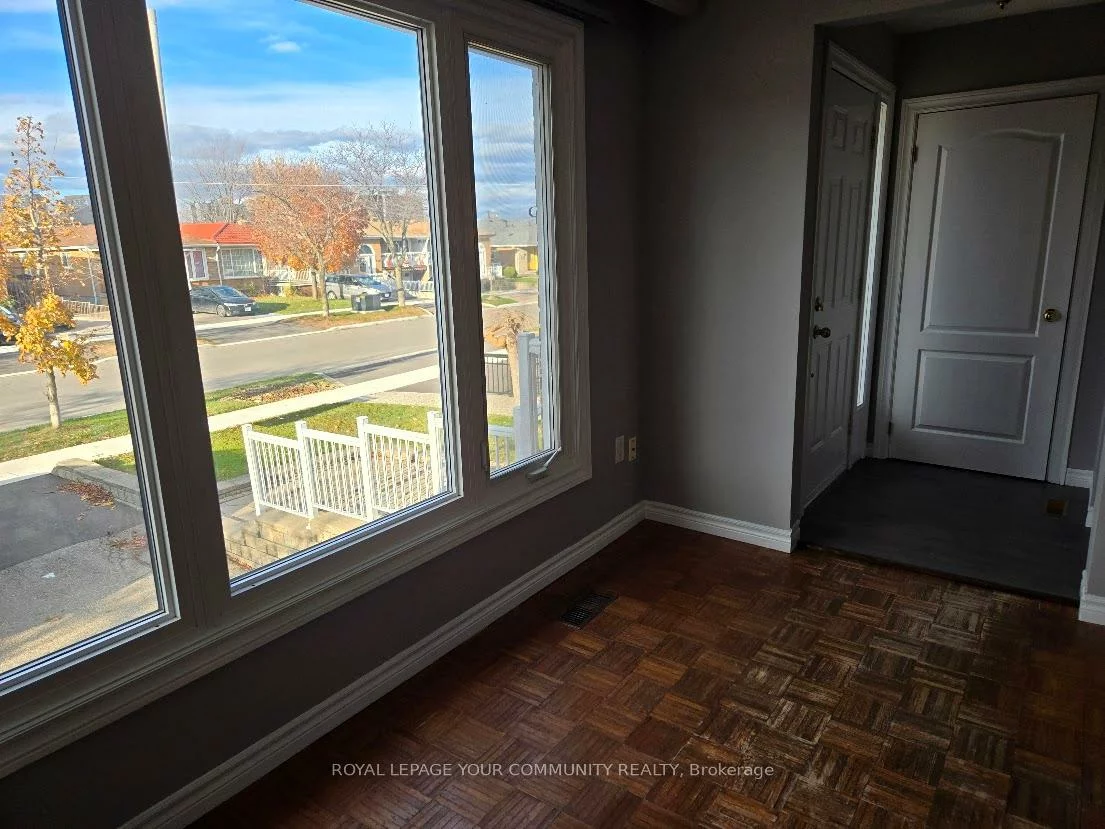 2424, Whaley, Cooksville, Mississauga