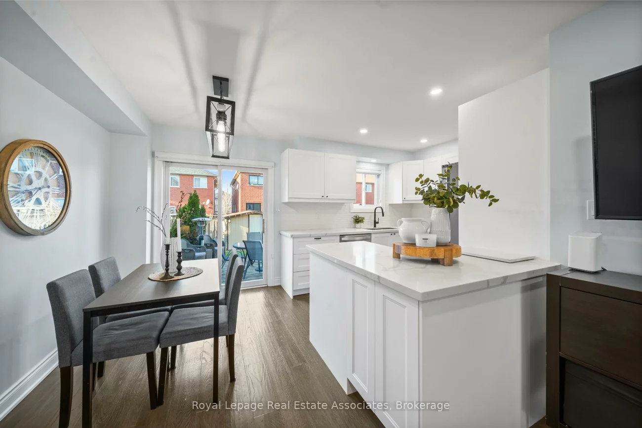 7276, Lowville, Lisgar, Mississauga