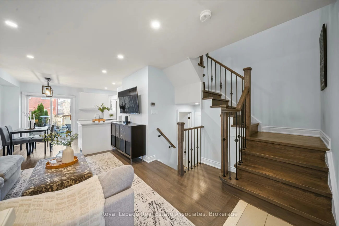 7276, Lowville, Lisgar, Mississauga