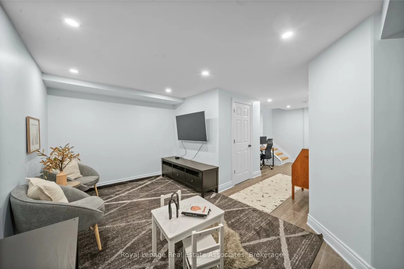 7276, Lowville, Lisgar, Mississauga