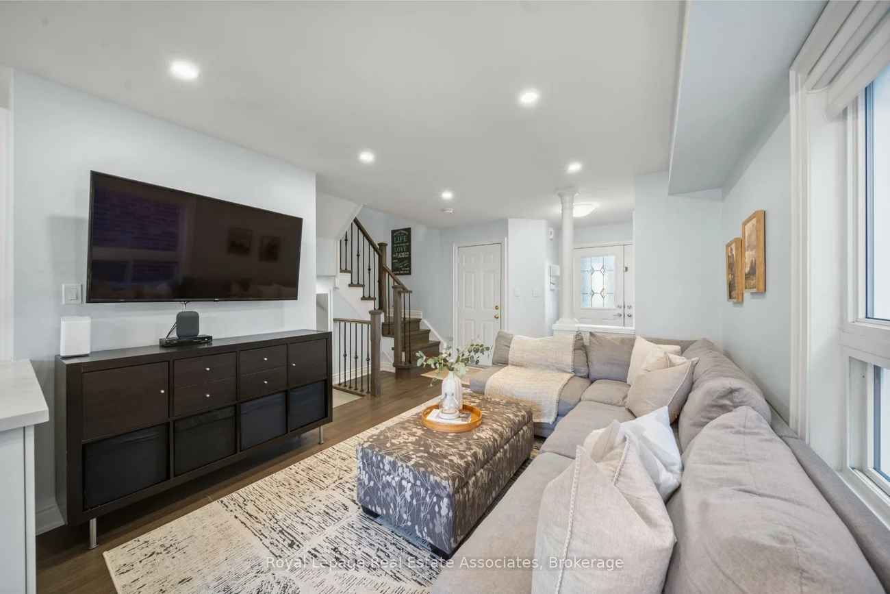 7276, Lowville, Lisgar, Mississauga