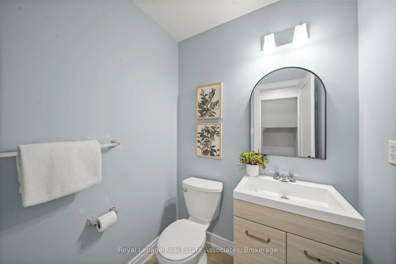 7276, Lowville, Lisgar, Mississauga