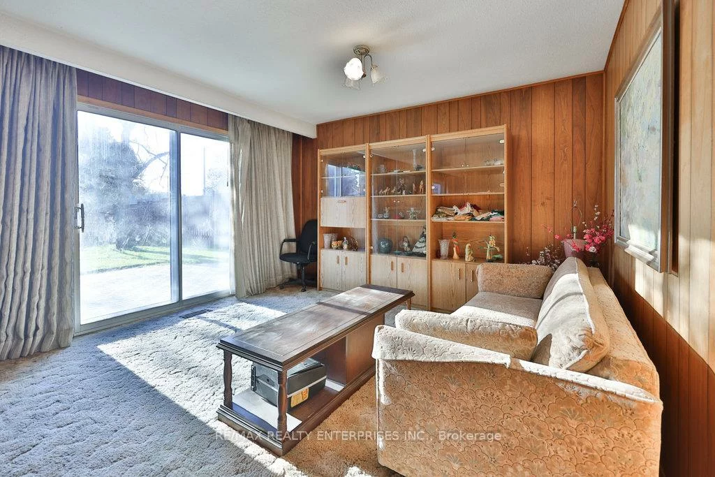 2288, Hensall, Cooksville, Mississauga