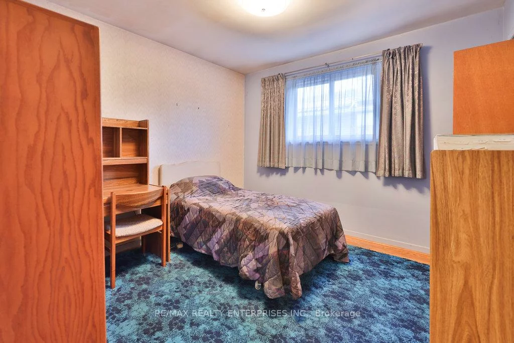 2288, Hensall, Cooksville, Mississauga