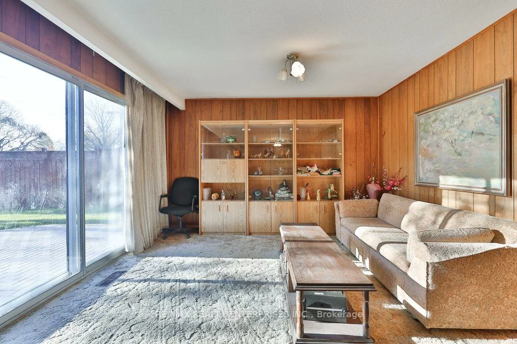 2288, Hensall, Cooksville, Mississauga