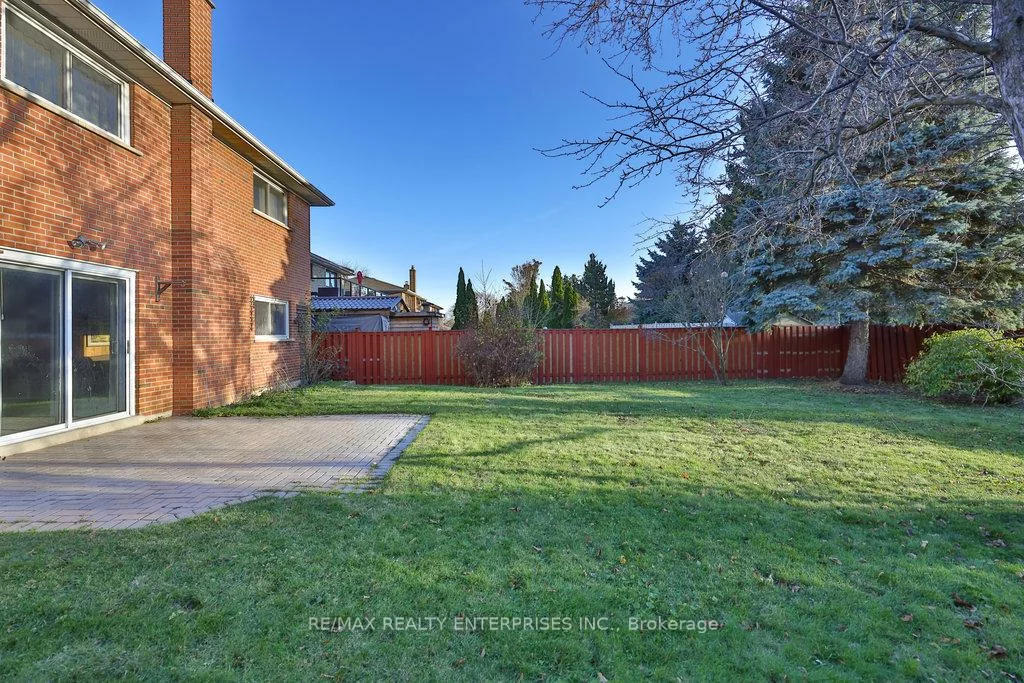 2288, Hensall, Cooksville, Mississauga