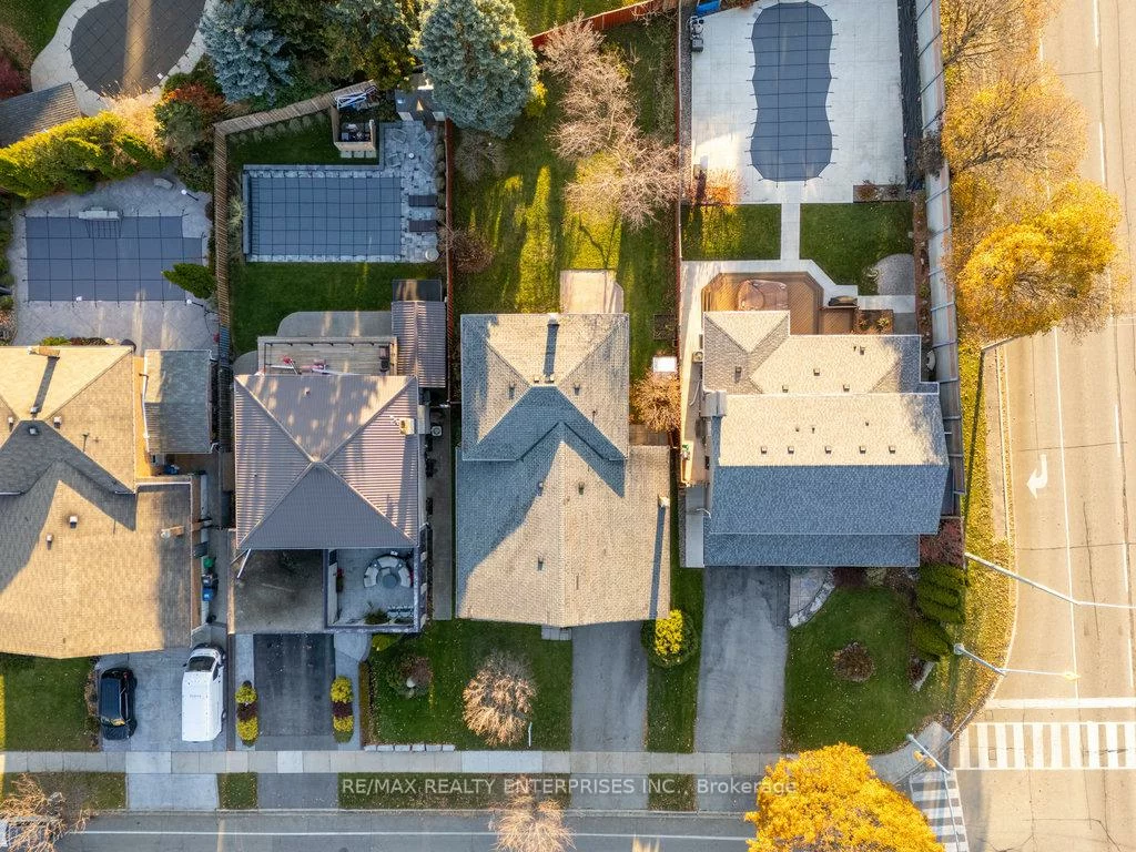 2288, Hensall, Cooksville, Mississauga