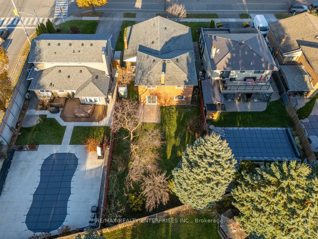 2288, Hensall, Cooksville, Mississauga