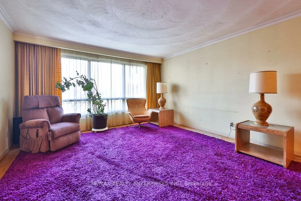 2288, Hensall, Cooksville, Mississauga