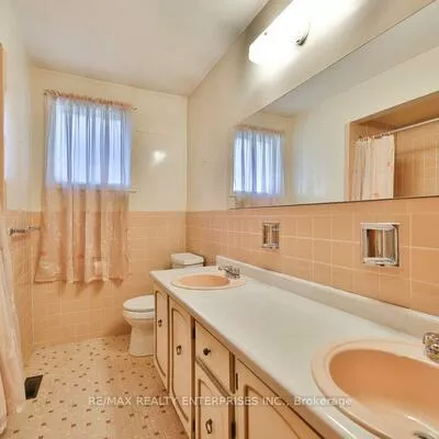 2288, Hensall, Cooksville, Mississauga