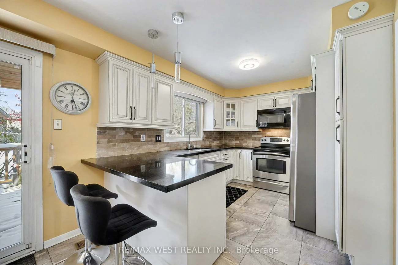 1155, Willowbank, Rathwood, Mississauga