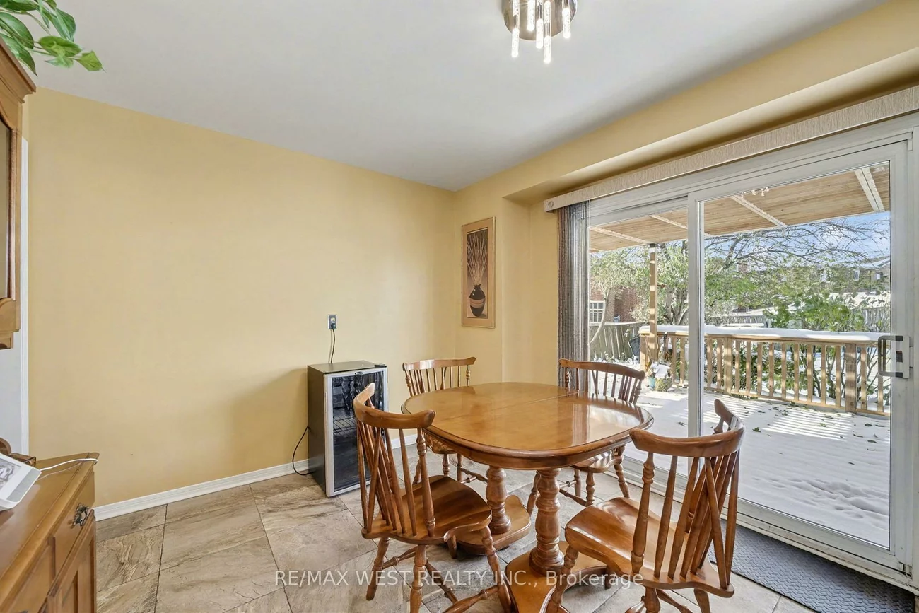 1155, Willowbank, Rathwood, Mississauga