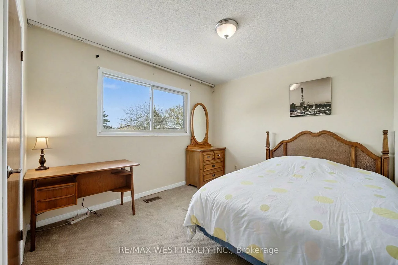 1155, Willowbank, Rathwood, Mississauga