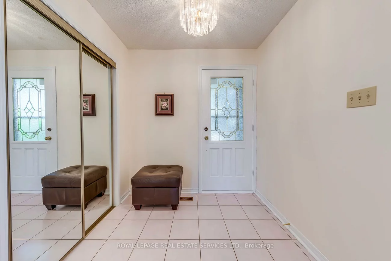 4370, Goldenrod, East Credit, Mississauga