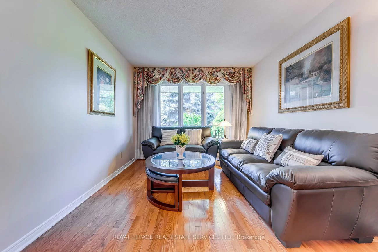 4370, Goldenrod, East Credit, Mississauga