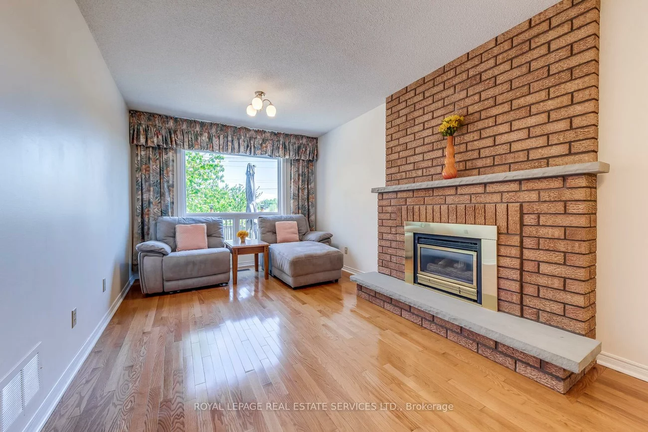 4370, Goldenrod, East Credit, Mississauga