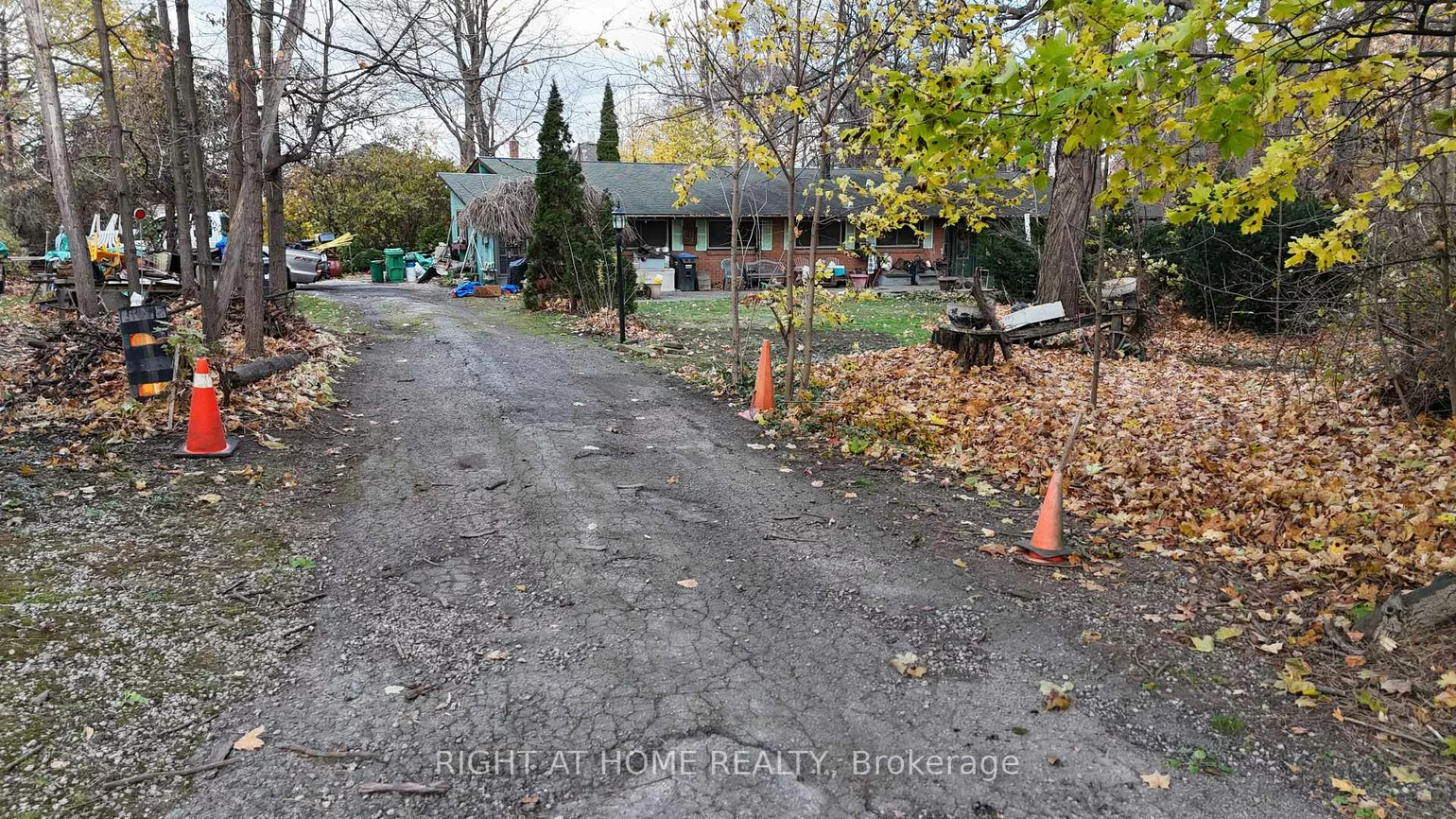 2471, Fifth, Sheridan, Mississauga