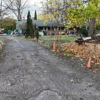 2471, Fifth, Sheridan, Mississauga