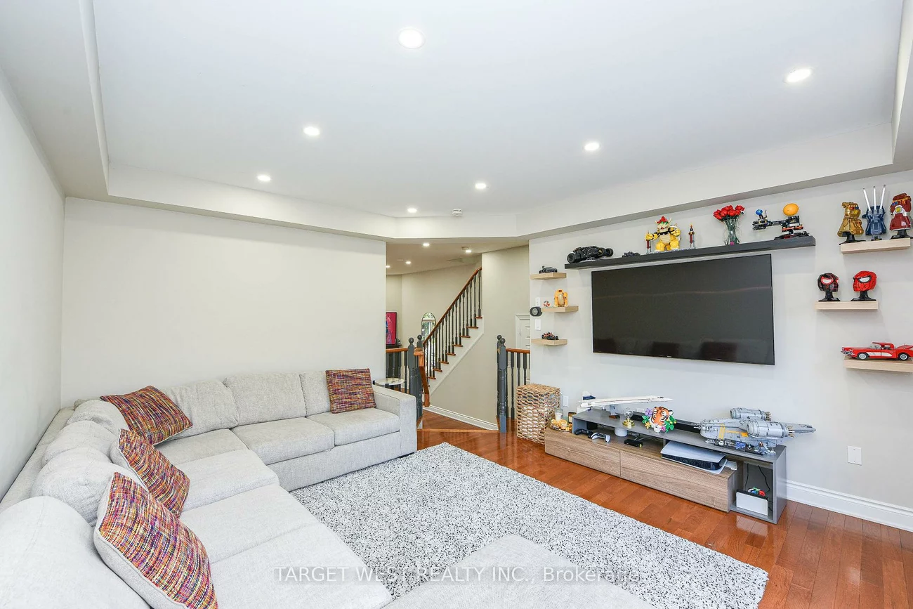 87, Park, Port Credit, Mississauga