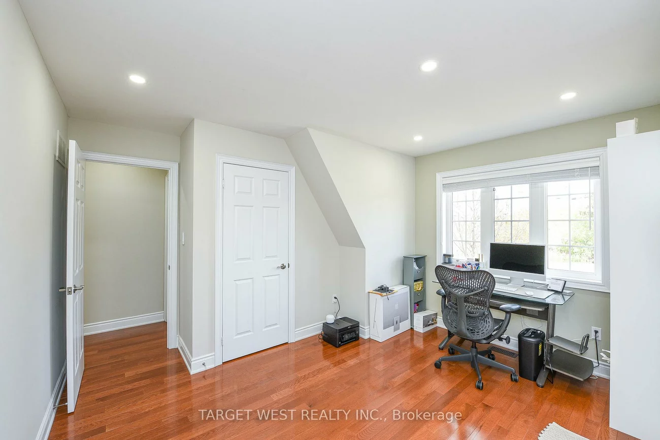 87, Park, Port Credit, Mississauga