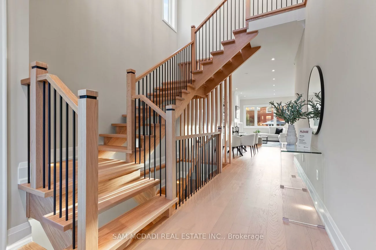 4584, Full Moon, Hurontario, Mississauga