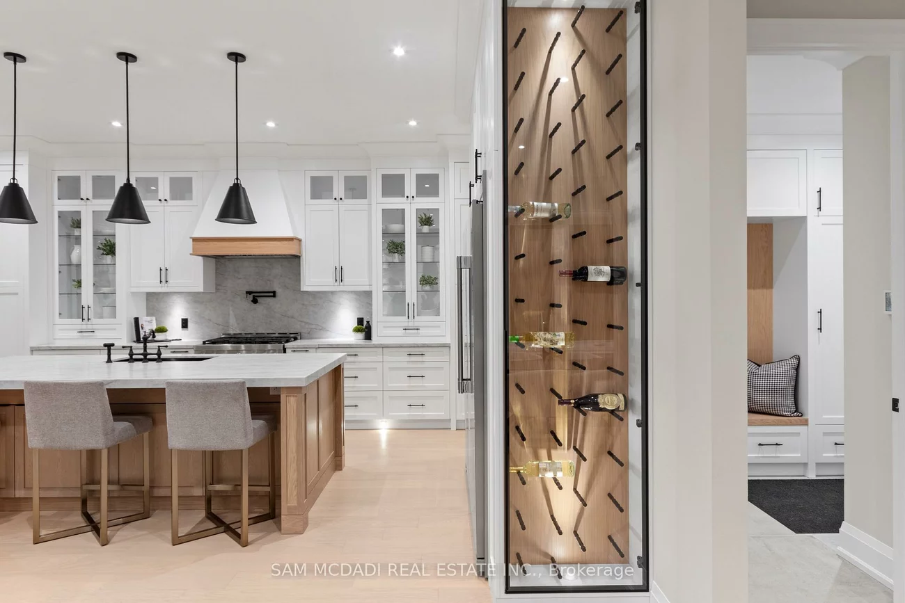 4584, Full Moon, Hurontario, Mississauga