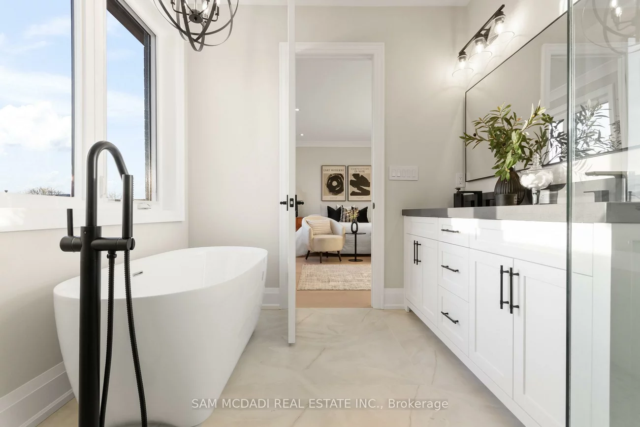 4584, Full Moon, Hurontario, Mississauga