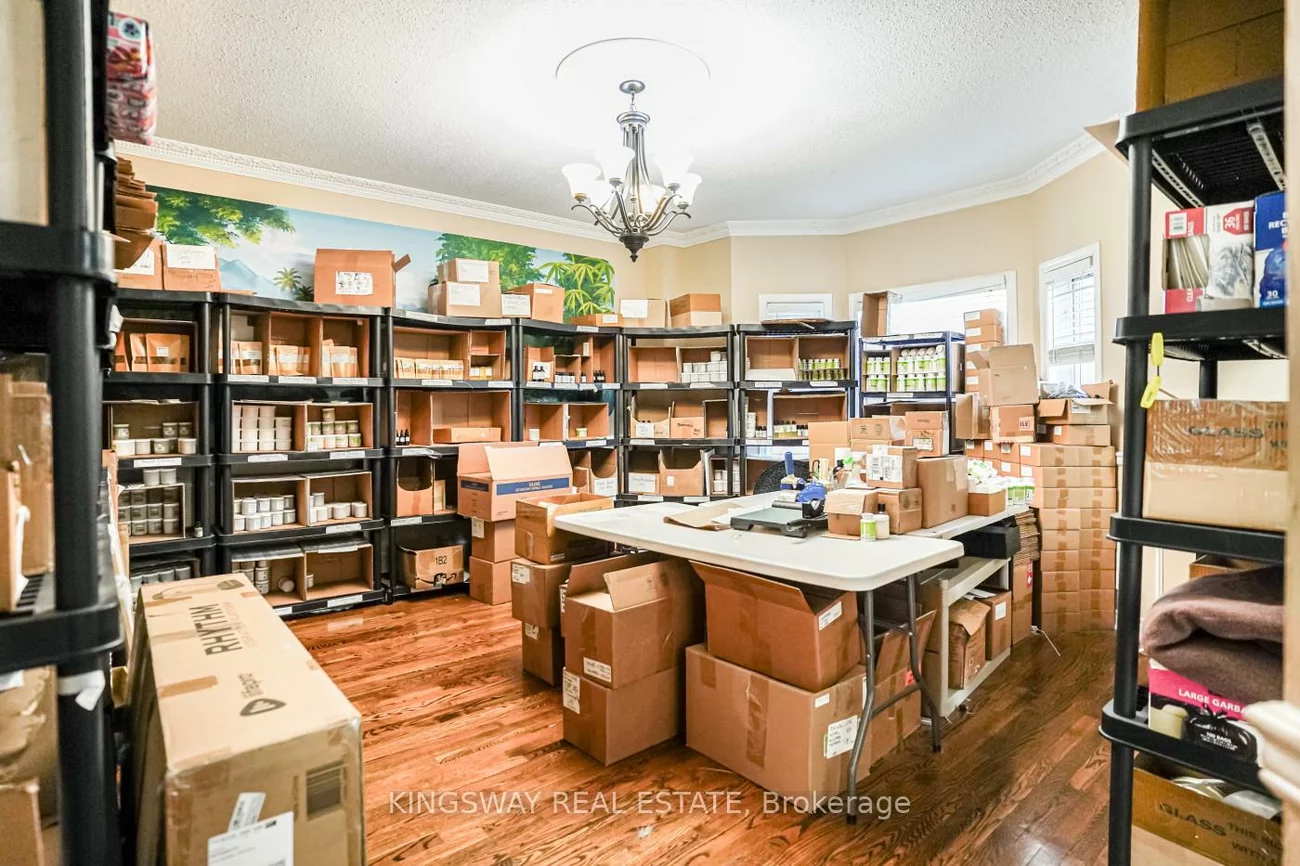 5969, Rayshaw, Streetsville, Mississauga