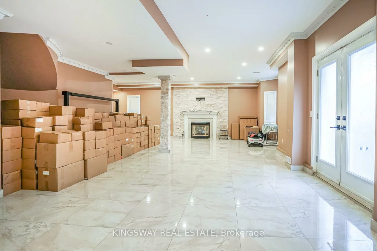 5969, Rayshaw, Streetsville, Mississauga