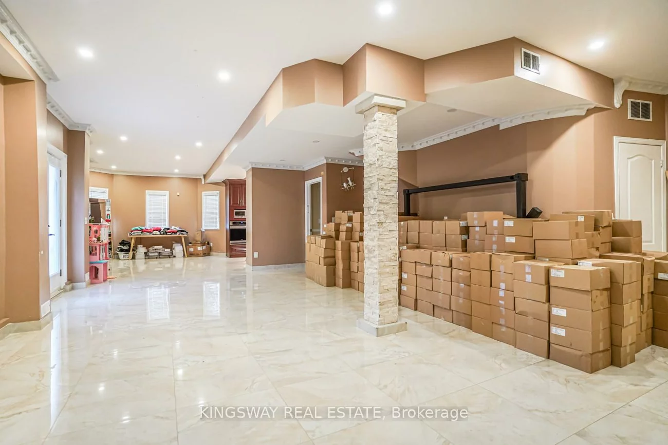 5969, Rayshaw, Streetsville, Mississauga