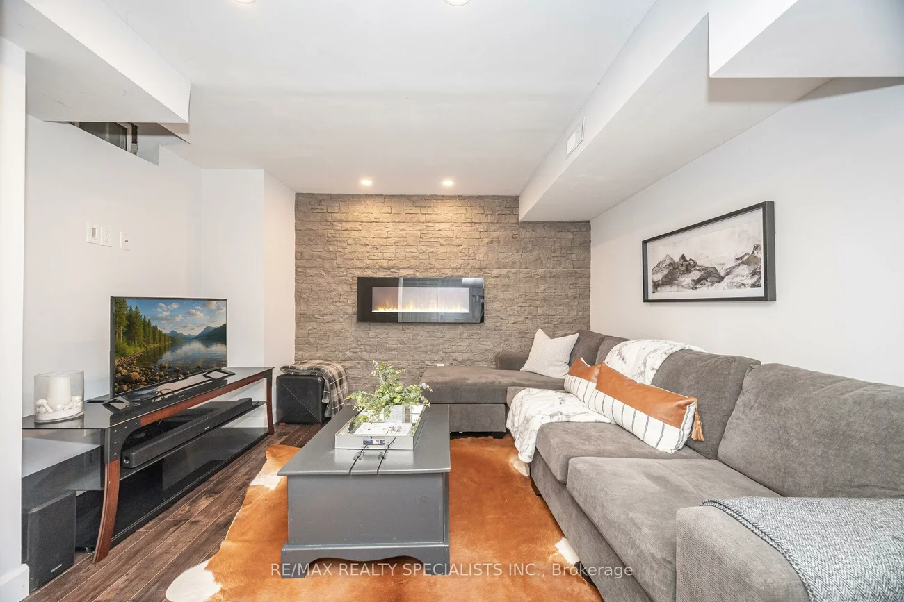 1436, Daventry, Meadowvale Village, Mississauga