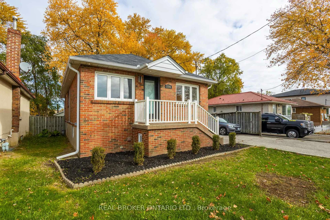 1093, Ogden, Lakeview, Mississauga