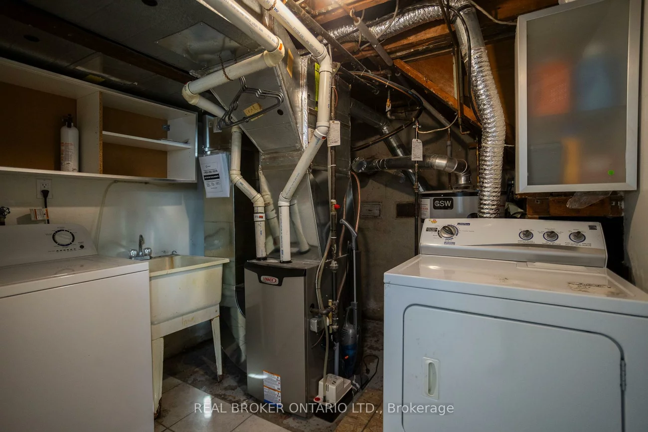 1093, Ogden, Lakeview, Mississauga