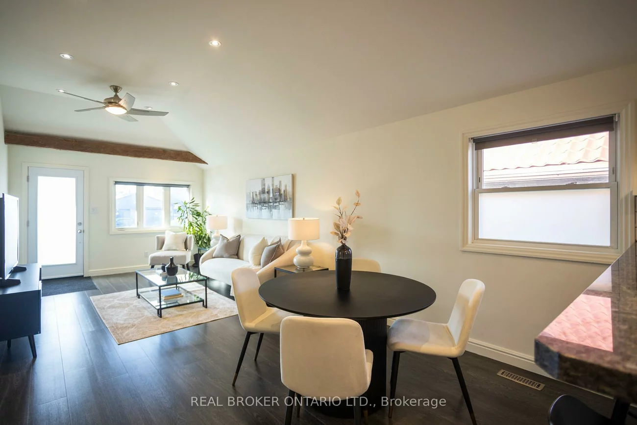 1093, Ogden, Lakeview, Mississauga