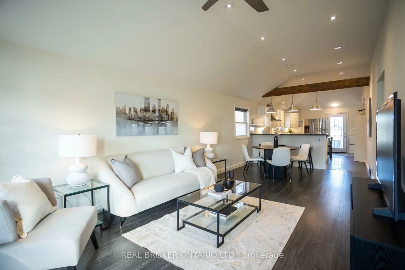 1093, Ogden, Lakeview, Mississauga