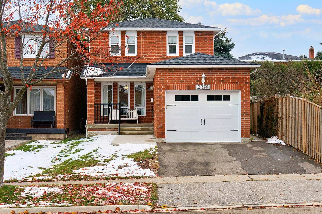 2374, Hargood, Streetsville, Mississauga
