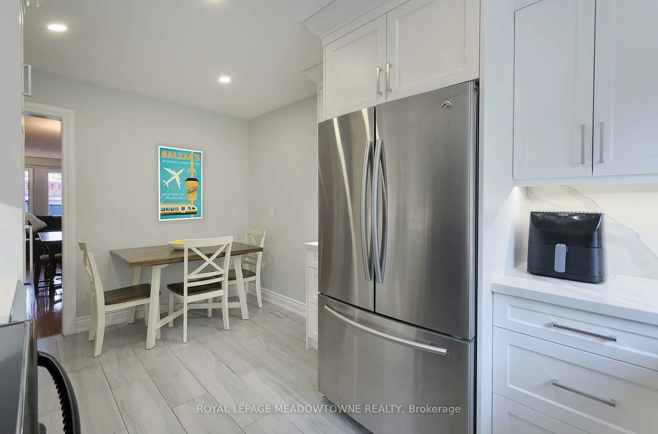 2374, Hargood, Streetsville, Mississauga