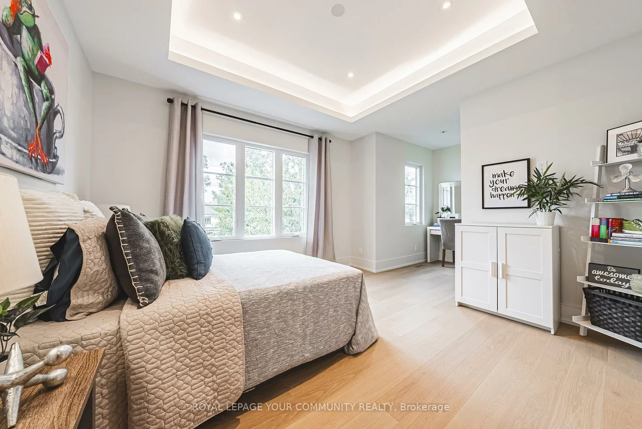 202, Queen, Port Credit, Mississauga