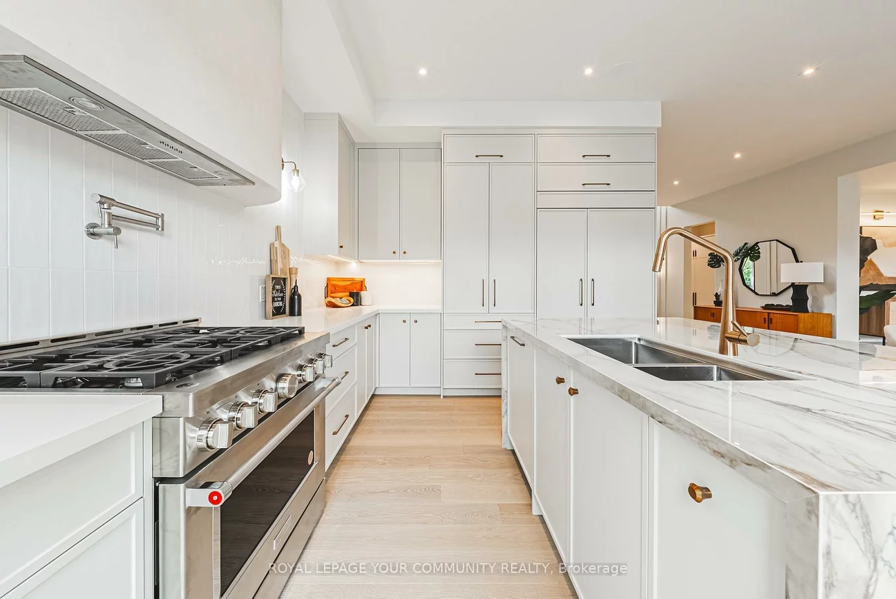 202, Queen, Port Credit, Mississauga