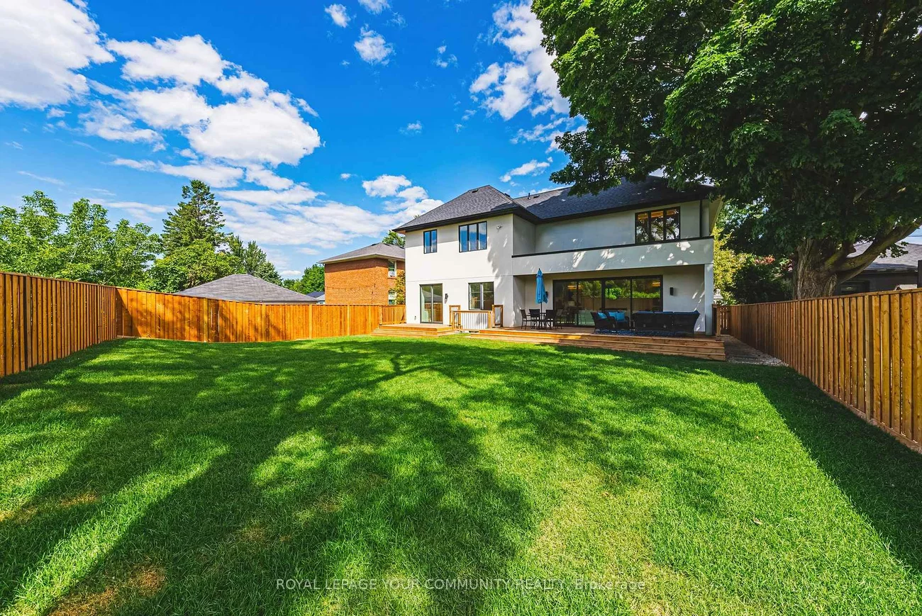 202, Queen, Port Credit, Mississauga