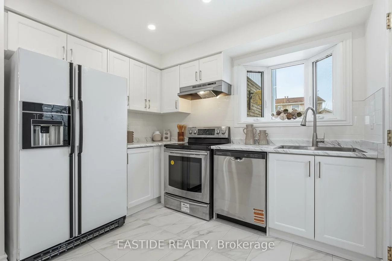 2909, Salerno, Meadowvale, Mississauga