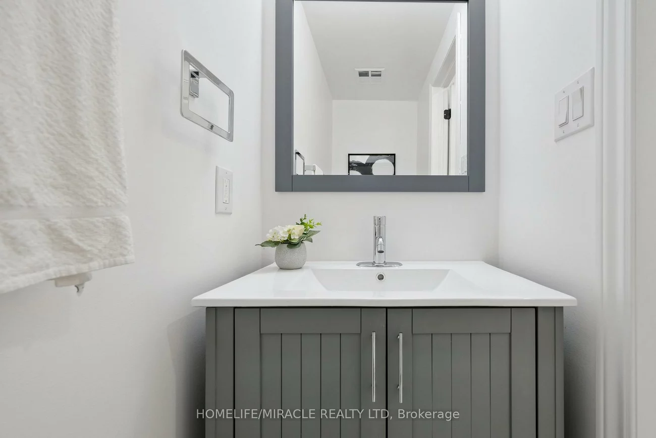 7562, Black Walnut, Lisgar, Mississauga